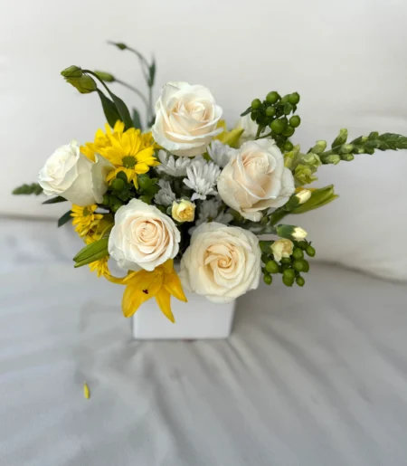 IMG_0979 Lemon Lace – Vase Arrangement