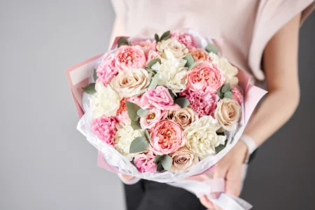 shutterstock_2375966843_776149290006 Blush Romance – Hand-Tied Bouquet